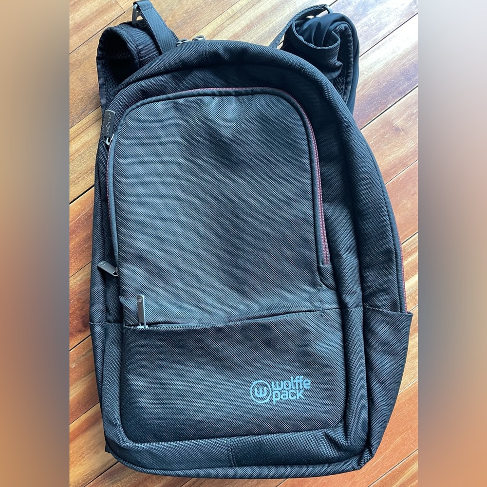 Wolffepack Metro Backpack